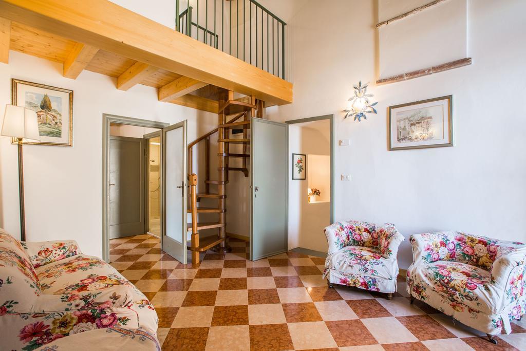 Le Camerine Apartment Water Front Toscolano Maderno Kültér fotó