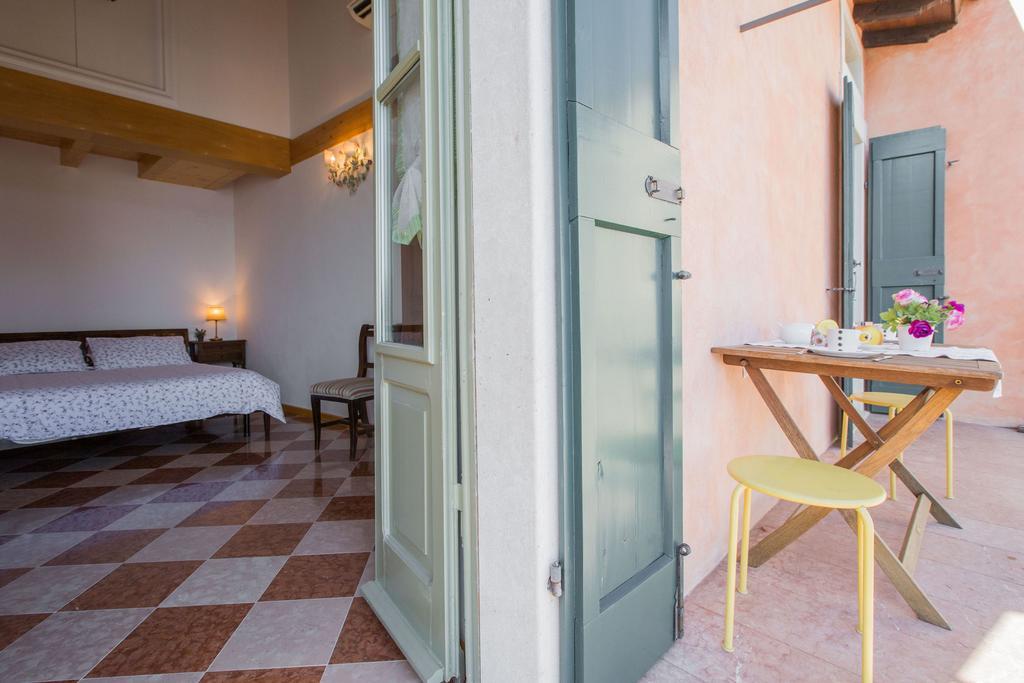 Le Camerine Apartment Water Front Toscolano Maderno Kültér fotó